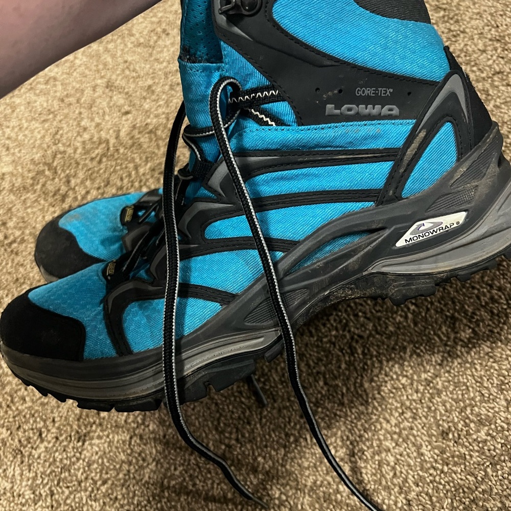Lowa Teal Blue and Black Waterproof Hiking Boots Goretex - Picture 4 of 8